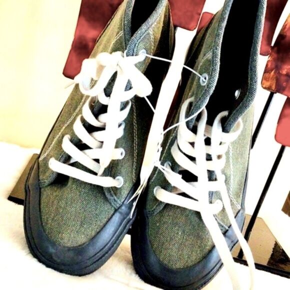 OLD NAVY HIGH TOP LACE UP SNEAKERS -GREEN 5 NWT - Picture 4 of 16